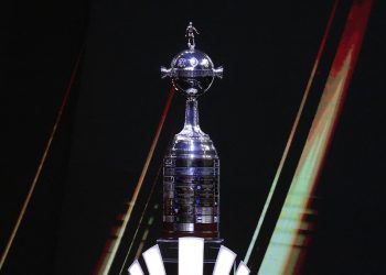 Sorteio define jogos das oitavas da Libertadores; Flamengo e Cruzeiro farão confronto brasileiro
