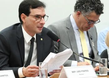 Fim da escala 6×1: relator propõe que um dia de folga seja no domingo