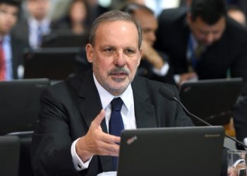 Ex-senador Armando Monteiro vê Raquel fortalecida e afirma: ‘merece a reeleição’