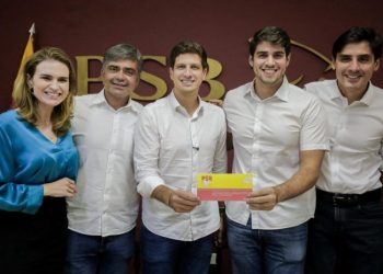 Antes de evento no Velho Chico, João Campos acompanhará entrega de máquinas, assinatura de três ordens de serviço e inauguração de nova sala no Hospital de Petrolândia