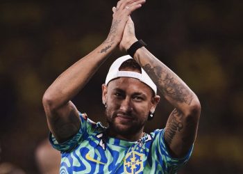 Neymar está fora da estreia da Seleção Brasileira na Copa do Mundo